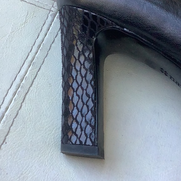 COPY - Black Naturalizer Shoes open toe - Picture 9 of 12